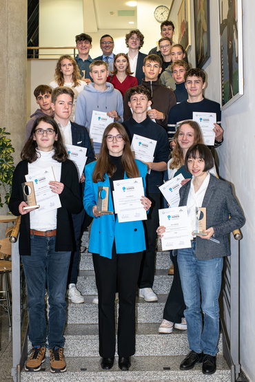 Universität Göttingen und die Dr. Hans Riegel-Stiftung zeichnen zum siebten Mal Schüler:innen für besonders gute, vor-wissenschaftliche Arbeiten mit Dr. Hans Riegel-Fachpreisen aus